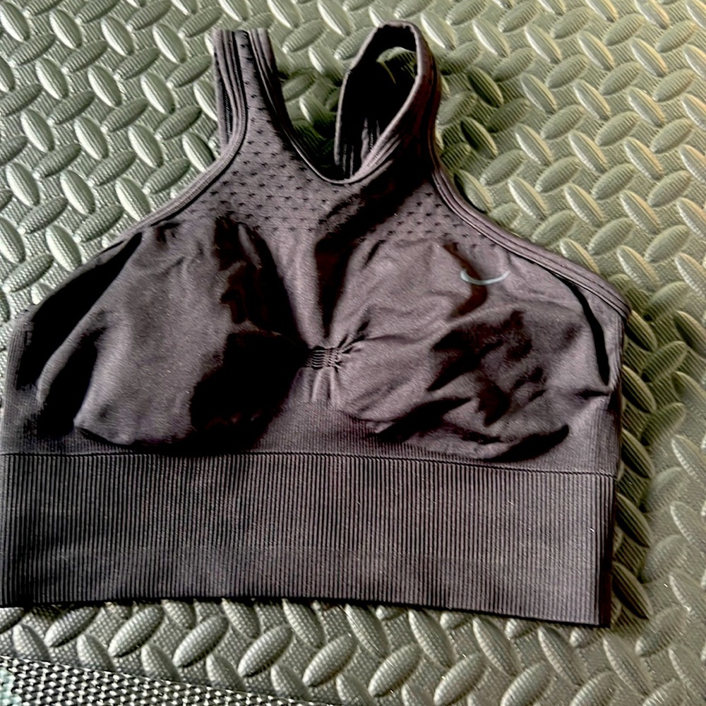 NIKE SPORTS BRA RACERBACK ✔️☑️💪🏻